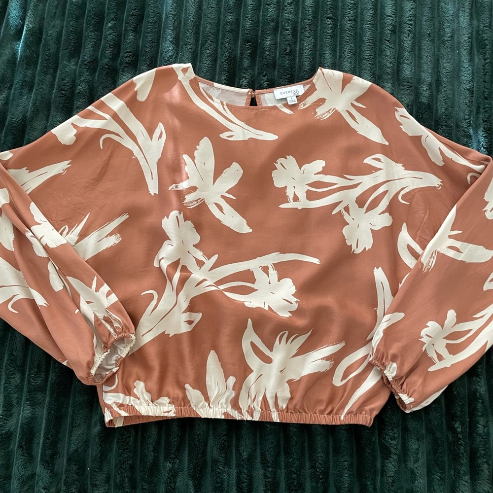 Evereve blouse 🔥 - Picture 6 of 7